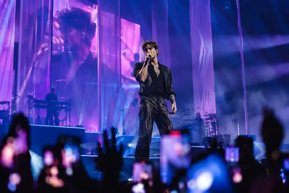 Transmission Tour live stage